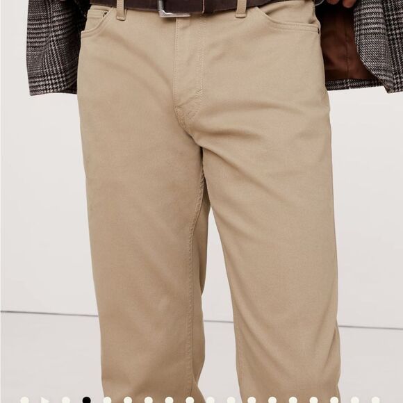 Banana Republic Traveler Athletic Tapered Fit 5 pocket style pants size 30/32. - Picture 3 of 8